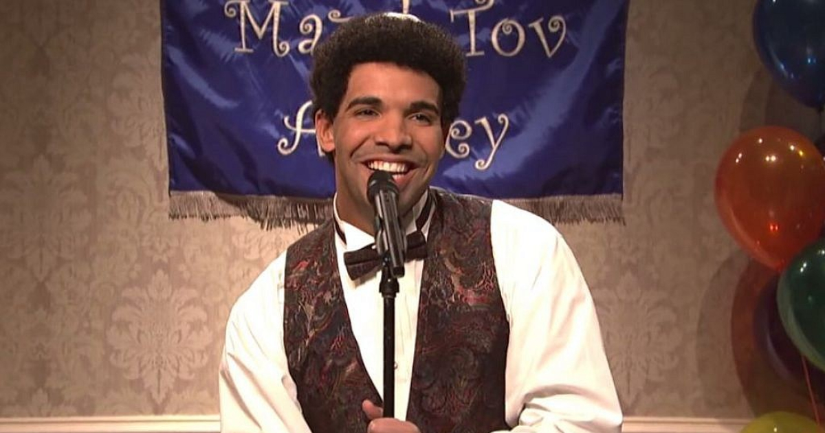 rapper Drake remembers his bar mitzva on Saturday Night Live sketch, 2014