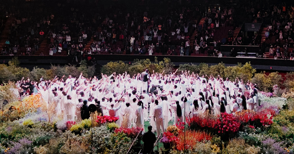 People gathered in Kanye West’s Sunday Service, 2019